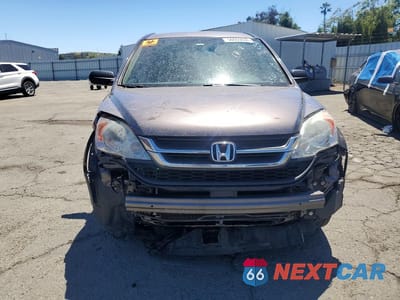 Piąte zdjęcie samochodu w środku: 2010 HONDA CR-V LX VIN:5J6RE3H37AL032561 - miniatura