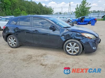 Czwarte zdjęcie samochodu z boku: 2010 MAZDA 3 S VIN:JM1BL1H53A1170645 - miniatura
