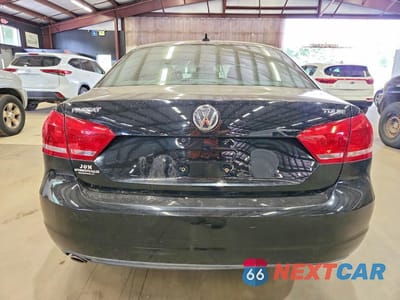 Zdjęcie 6 z 12 samochodu: 2014 VOLKSWAGEN PASSAT SE VIN:1VWBN7A33EC058490 - miniatura