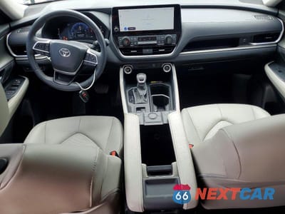 Zdjęcie 8 z 13 samochodu: 2024 TOYOTA GRAND HIGHLANDER XLE VIN:5TDAAAA54RS008470 - miniatura