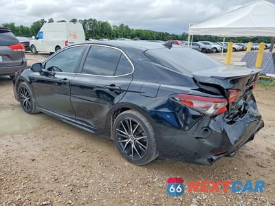 Drugie zdjęcie samochodu z przodu: 2022 TOYOTA CAMRY HYBRID NIGHTSH VIN:4T1G11AK5NU710816 - miniatura