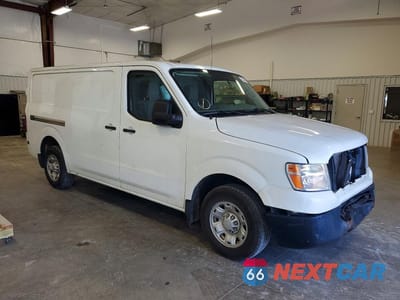 Czwarte zdjęcie samochodu z boku: 2020 NISSAN NV 1500 DELIVERY VAN VIN:1N6BF0KM6LN805707 - miniatura