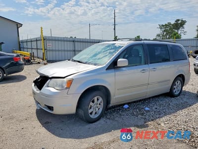2010 CHRYSLER TOWN & COUNTRY TOURING 2A4RR5D14AR150286 - główne zdjęcie licytacji z USA - miniatura