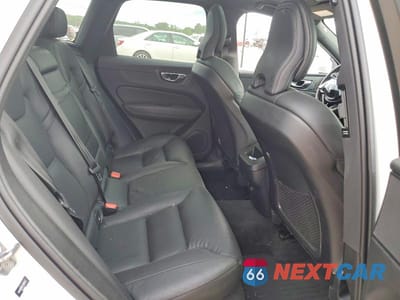 Zdjęcie 11 z 13 samochodu: 2020 VOLVO XC60 T5 MOMENTUM VIN:YV4102RKXL1601447 - miniatura