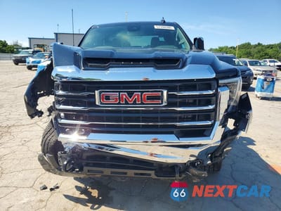 Piąte zdjęcie samochodu w środku: 2025 GMC SIERRA K2500 SLT VIN:1GT4UNEY1SF333311 - miniatura