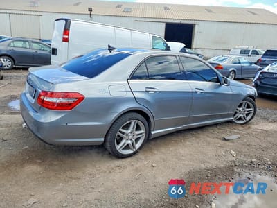 Trzecie zdjęcie samochodu z tyłu: 2011 MERCEDES-BENZ E 350 4MATIC VIN:WDDHF8HB9BA266139 - miniatura