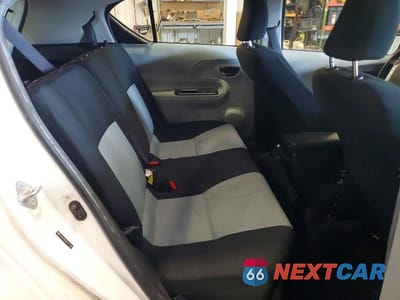 Zdjęcie 10 z 12 samochodu: 2012 TOYOTA PRIUS C TWO VIN:JTDKDTB34C1017694 - miniatura