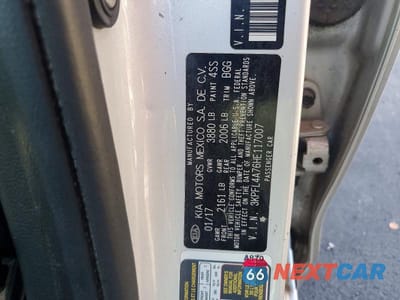 Zdjęcie 12 z 12 samochodu: 2017 KIA FORTE LX VIN:3KPFL4A76HE117007 - miniatura