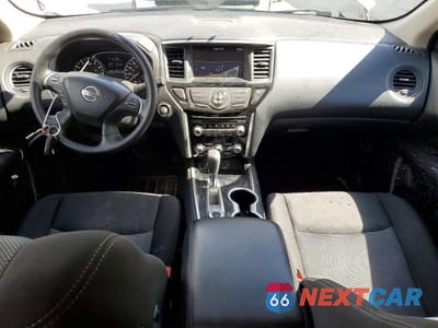 Zdjęcie 8 z 12 samochodu: 2020 NISSAN PATHFINDER S VIN:5N1DR2AM8LC575787 - miniatura