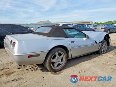 Trzecie zdjęcie samochodu z tyłu: 1996 CHEVROLET CORVETTE VIN:1G1YY32P0T5112904 - miniatura