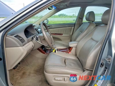 Zdjęcie 7 z 12 samochodu: 2005 TOYOTA CAMRY LE V6 VIN:4T1BF30K15U613007 - miniatura