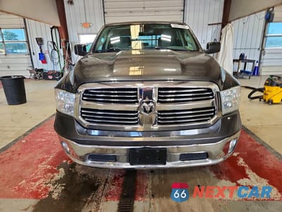 Piąte zdjęcie samochodu w środku: 2015 RAM 1500 SLT VIN:1C6RR7LGXFS732641 - miniatura