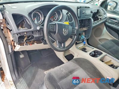 Zdjęcie 8 z 12 samochodu: 2016 DODGE GRAND CARAVAN SXT VIN:2C4RDGCGXGR180794 - miniatura