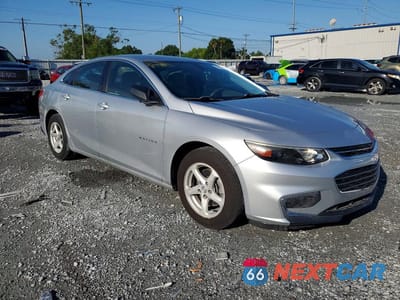 Czwarte zdjęcie samochodu z boku: 2018 CHEVROLET MALIBU LS VIN:1G1ZB5ST7JF288161 - miniatura