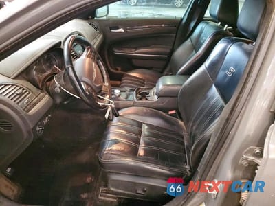 Zdjęcie 7 z 12 samochodu: 2019 CHRYSLER 300 S VIN:2C3CCABG4KH634094 - miniatura
