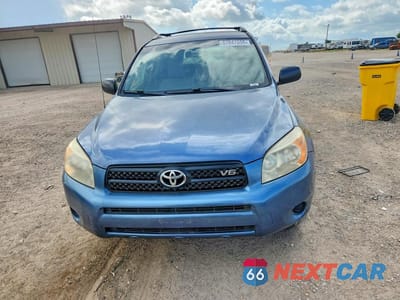 Piąte zdjęcie samochodu w środku: 2008 TOYOTA RAV4 BASE VIN:JTMBK35V085063834 - miniatura