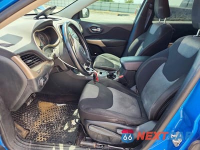 Zdjęcie 7 z 13 samochodu: 2018 JEEP CHEROKEE LATITUDE VIN:1C4PJLCB3JD544867 - miniatura