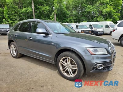 Czwarte zdjęcie samochodu z boku: 2015 AUDI Q5 PREMIUM PLUS VIN:WA1DGAFP2FA071401 - miniatura