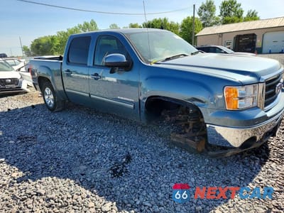 Czwarte zdjęcie samochodu z boku: 2010 GMC SIERRA K1500 SLT VIN:3GTRKWE33AG176450 - miniatura