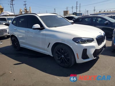 Czwarte zdjęcie samochodu z boku: 2024 BMW X3 SDRIVE30I VIN:5UX43DP06R9U90621 - miniatura