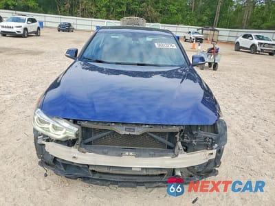 Piąte zdjęcie samochodu w środku: 2016 BMW 328 XI SULEV VIN:WBA8E3C57GK504716 - miniatura