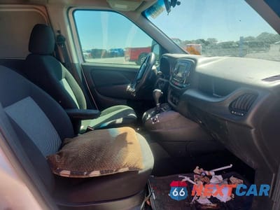 Zdjęcie 11 z 13 samochodu: 2018 RAM PROMASTER CITY VIN:ZFBERFAB1J6K15533 - miniatura