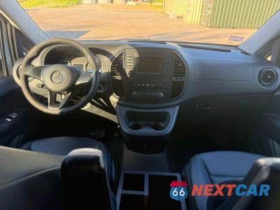 Zdjęcie 9 z 10 samochodu: 2016 MERCEDES-BENZ METRIS VIN:WD3PG2EA8G3107646 - miniatura