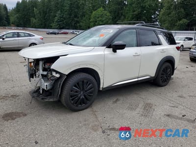 2023 NISSAN PATHFINDER PLATINUM 5N1DR3DK2PC239316 - główne zdjęcie licytacji z USA - miniatura