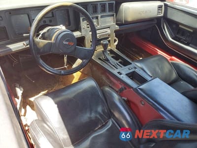 Zdjęcie 8 z 12 samochodu: 1984 CHEVROLET CORVETTE VIN:1G1AY0785E5148060 - miniatura