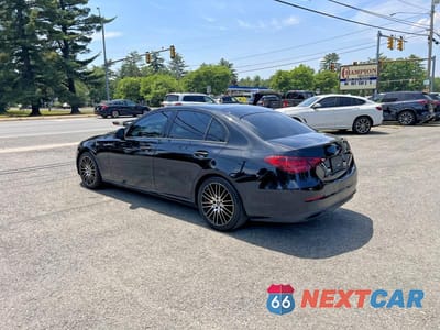 Trzecie zdjęcie samochodu z tyłu: 2022 MERCEDES-BENZ C 300 VIN:W1KAF4GB0NR009808 - miniatura