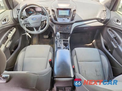 Zdjęcie 8 z 13 samochodu: 2019 FORD ESCAPE SE VIN:1FMCU9GD0KUB64368 - miniatura