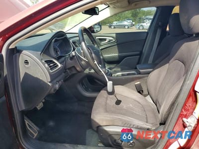 Zdjęcie 7 z 12 samochodu: 2015 CHRYSLER 200 LIMITED VIN:1C3CCCAG7FN514462 - miniatura