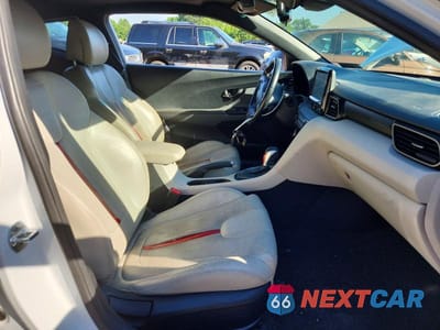 Zdjęcie 7 z 13 samochodu: 2019 HYUNDAI VELOSTER TURBO ULTIMATE VIN:KMHTH6AB0KU004193 - miniatura