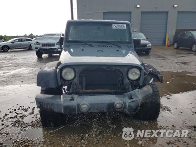Piąte zdjęcie samochodu w środku: 2015 JEEP WRANGLER UNLIMITED SPORT VIN:1C4BJWDG6FL698539 - miniatura
