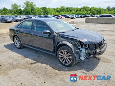Czwarte zdjęcie samochodu z boku: 2019 VOLKSWAGEN PASSAT WOLFSBURG VIN:1VWLA7A38KC009085 - miniatura