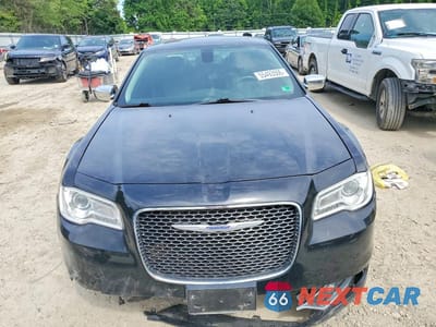 Piąte zdjęcie samochodu w środku: 2020 CHRYSLER 300 LIMITED VIN:2C3CCAKG4LH131666 - miniatura