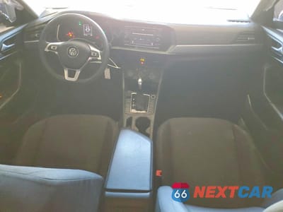 Zdjęcie 8 z 12 samochodu: 2019 VOLKSWAGEN JETTA S VIN:3VWC57BU8KM032019 - miniatura