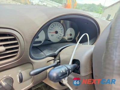 Zdjęcie 9 z 12 samochodu: 2002 CHRYSLER VOYAGER VIN:1C4GJ25342B733198 - miniatura