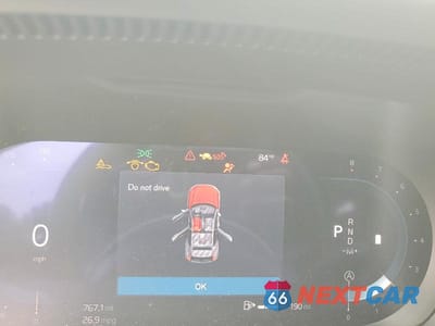 Zdjęcie 9 z 13 samochodu: 2025 VOLVO XC40 CORE VIN:YV4L12UJ9S2515754 - miniatura