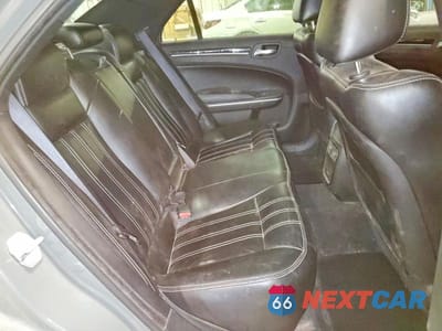 Zdjęcie 10 z 12 samochodu: 2019 CHRYSLER 300 S VIN:2C3CCABG4KH634094 - miniatura