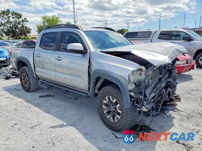 Czwarte zdjęcie samochodu z boku: 2018 TOYOTA TACOMA TRD OFF-ROAD VIN:5TFCZ5AN0JX162052 - miniatura