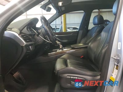 Zdjęcie 7 z 14 samochodu: 2015 BMW X5 XDRIVE35I VIN:5UXKR0C53F0P18025 - miniatura