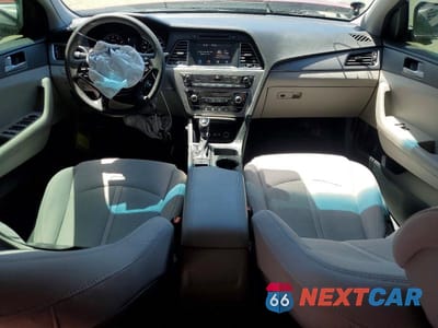 Zdjęcie 8 z 12 samochodu: 2016 HYUNDAI SONATA SE VIN:5NPE24AFXGH271154 - miniatura
