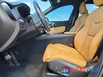Zdjęcie 7 z 13 samochodu: 2020 VOLVO XC60 VIN:YV4102RL3L1411806 - miniatura