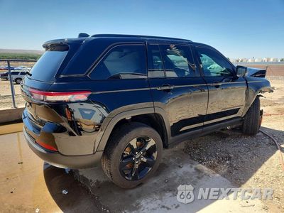Trzecie zdjęcie samochodu z tyłu: 2025 JEEP GRAND CHEROKEE LIMITED VIN:1C4RJHBG2SC337171 - miniatura