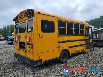 Czwarte zdjęcie samochodu z boku: 2011 CHEVROLET EXPRESS G3 - SCHOOL BUS VIN:1GB3G3BG3B1145958 - miniatura