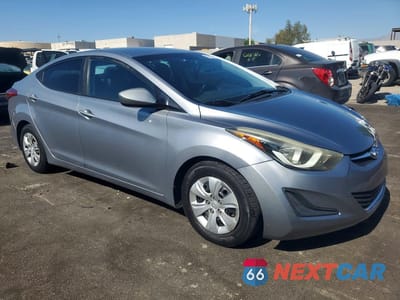 Czwarte zdjęcie samochodu z boku: 2016 HYUNDAI ELANTRA SE VIN:5NPDH4AE6GH676073 - miniatura