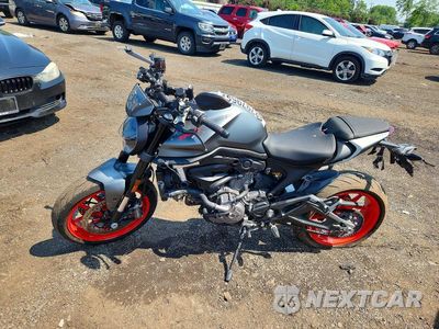 Trzecie zdjęcie samochodu z tyłu: 2023 DUCATI MONSTER VIN:ZDMMAMDT8PB008201 - miniatura