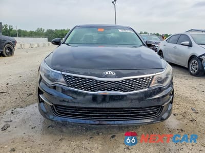 Piąte zdjęcie samochodu w środku: 2017 KIA OPTIMA EX VIN:5XXGU4L34HG158965 - miniatura