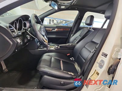 Zdjęcie 7 z 12 samochodu: 2012 MERCEDES-BENZ C 300 4MATIC VIN:WDDGF8BB9CA692788 - miniatura
